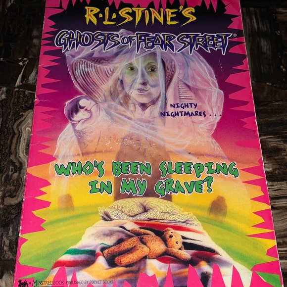 Who’s been sleeping in my grave?-Goosebumps - Picture 1 of 2